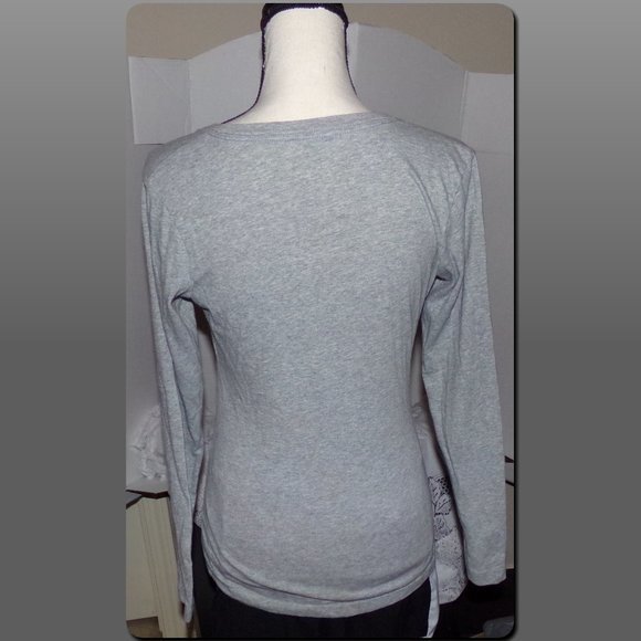 BOGO! Nike V-Neck Long Sleeve {L27} - Picture 3 of 4